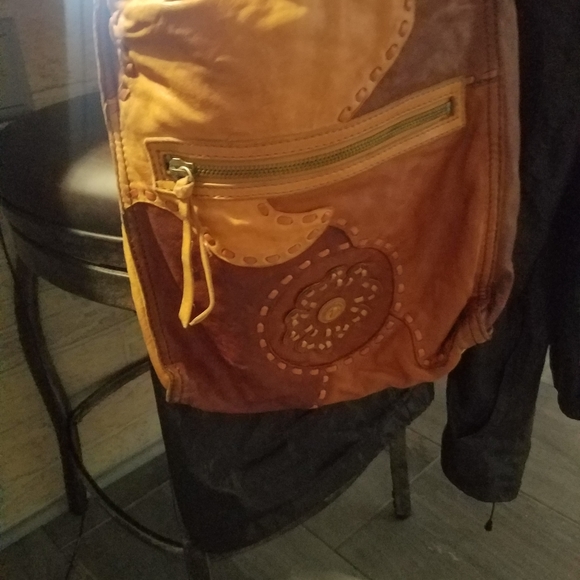 Lucky Brand Tote - Picture 2 of 5